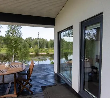 Private Cabin With Jacuzzi Hébergement de vacances Kemi